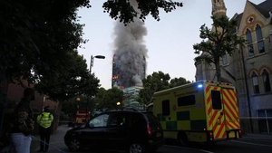 Au fost identificaţi 71 de morţi, abia la patru luni de la tragedia din vestul Londrei: ”Am intrat în Grenfell Tower şi...”