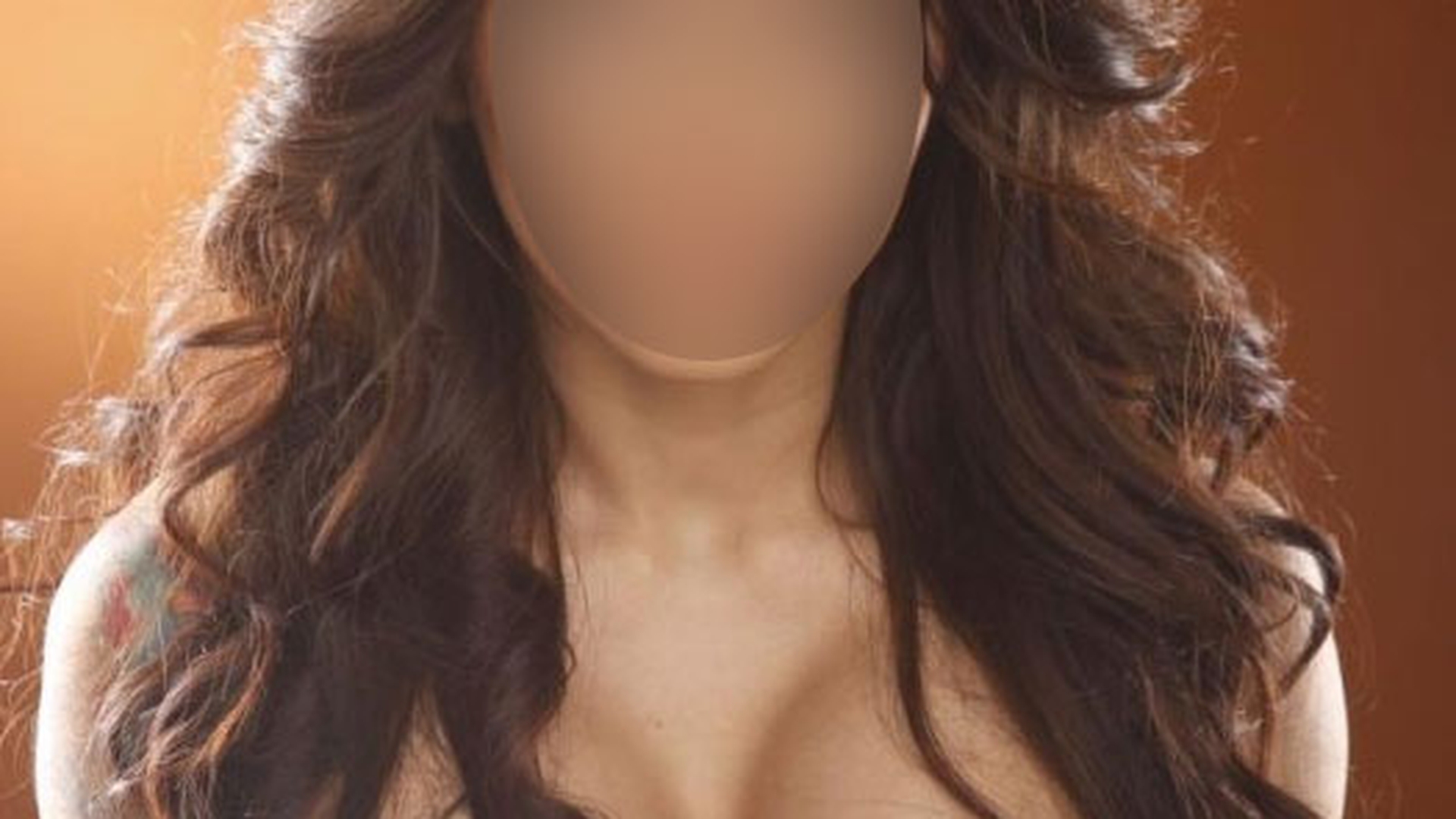 Despărţirile din showbiz nu se mai termină? Vezi ce sexy cântăreaţă i-ar fi spus "Adio" bărbatului pe care l-a iubit 7 ani