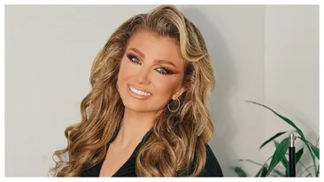 Cu cine s-a pozat Codruța Filip de Paște, după ce Valentin Sanfira a fost cu noua iubită în vacanță. Artista e toată numai un zâmbet!