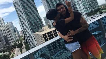 ADELINA PESTRIŢU i-a înnebunit pe americani cu silicoanele ei! Cum s-a pozat iubita lui SPEAK pe plajă, la Miami!