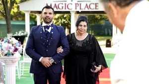 Mama lui Florin Pastramă, în lacrimi la nunta fiului ei cu Brigitte! Ce le-a cerut mirilor