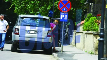 Slabiciunea Andreei Esca: Investeste zeci de mii de euro in pantofi, dar ii duce personal la cizmar sa-i repare!