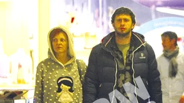 Se imbraca dupa ureche! Poza saptamanii! Ia uite in ce haine a iesit Dana Nalbaru la mall!