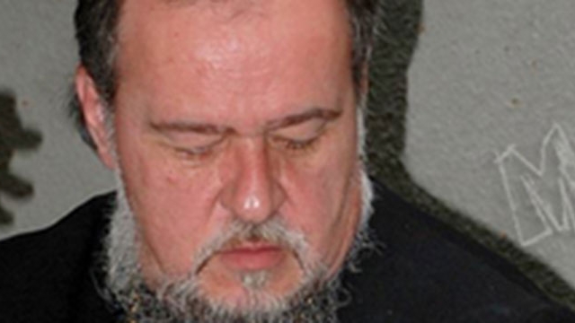Crestinii vor fi in soc cand vor vedea ce a putut sa faca acest preot! Oficialii se vor infuria si-l vor da afara in suturi
