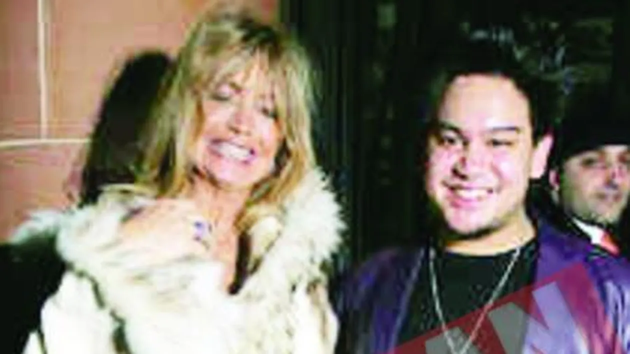 Miliardarul playboy, indragostit de Goldie Hawn