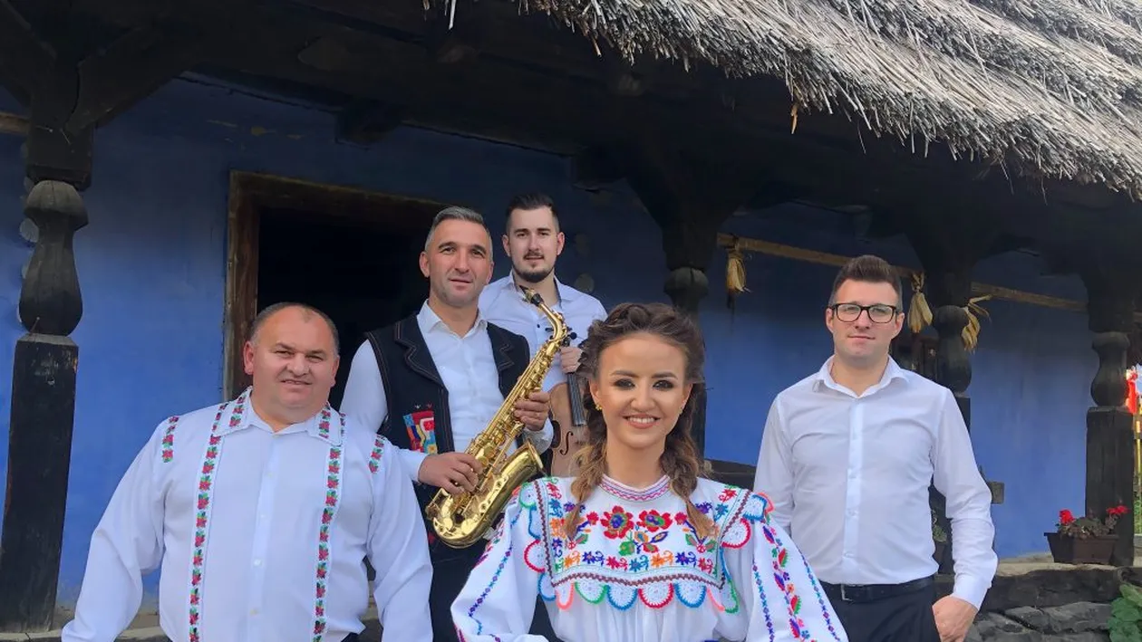 Cântăreața Lavinia Pop, amintiri emoționante: ”Învățam cântece patriotice vechi cu bunica mea, mă imaginam în...”