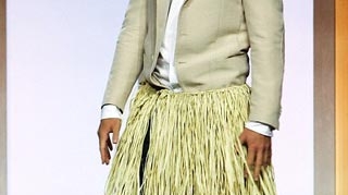 Cu fusta hawaiana si flori in par: vezi cum a aparut Justin Timberlake la un eveniment oficial