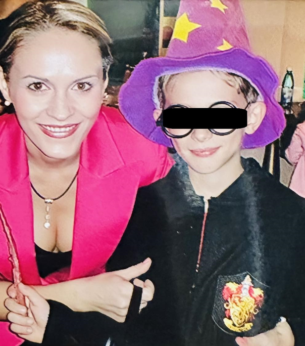 Cum arată Tudor, fiul cel mare al Gabrielei Firea. Tânărul a împlinit 30 de ani: „Eram o mamă tânără”
