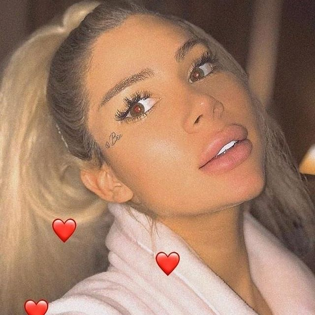 Bia Khalifa face furori pe OnlyFans