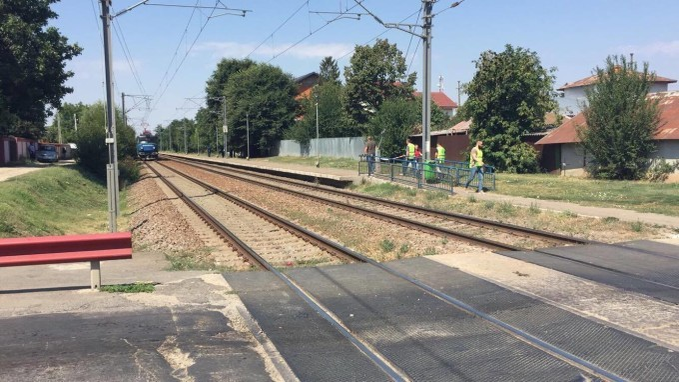 Amănunte ŞOCANTE din accidentul feroviar! Mama a lăsat un bilet de adio şi şi-a aruncat copiii în faţa trenului