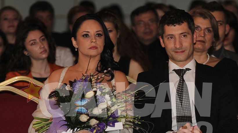 Andreea Marin…cu decolteul plin! Uite cum s-a afisat la un eveniment monden!