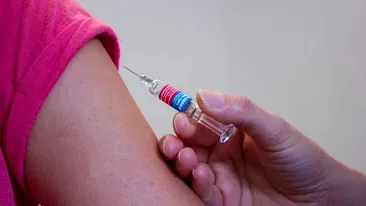 Anunțul făcut de Sorin Cîmpeanu, ministrul Sănătății: câți tineri între 16 și 18 ani s-au vaccinat! Cifre în premieră