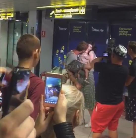 Cea mai emoționantă revedere de la Exatlon! Cum a reacționat Vladimir Drăghia când și-a văzut iubita și fiica la aeroport