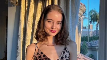 Cum vrea Irina Columbeanu să facă bani în America. Monica Gabor și tatăl ei vitreg, Mr. Pink, au încurajat-o să își reia pasiunea