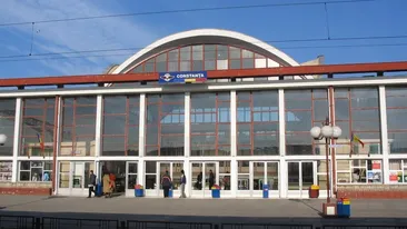 Ce a pățit o româncă după ce s-a dat turistă străină și a cerut o Cola în gara din Constanța