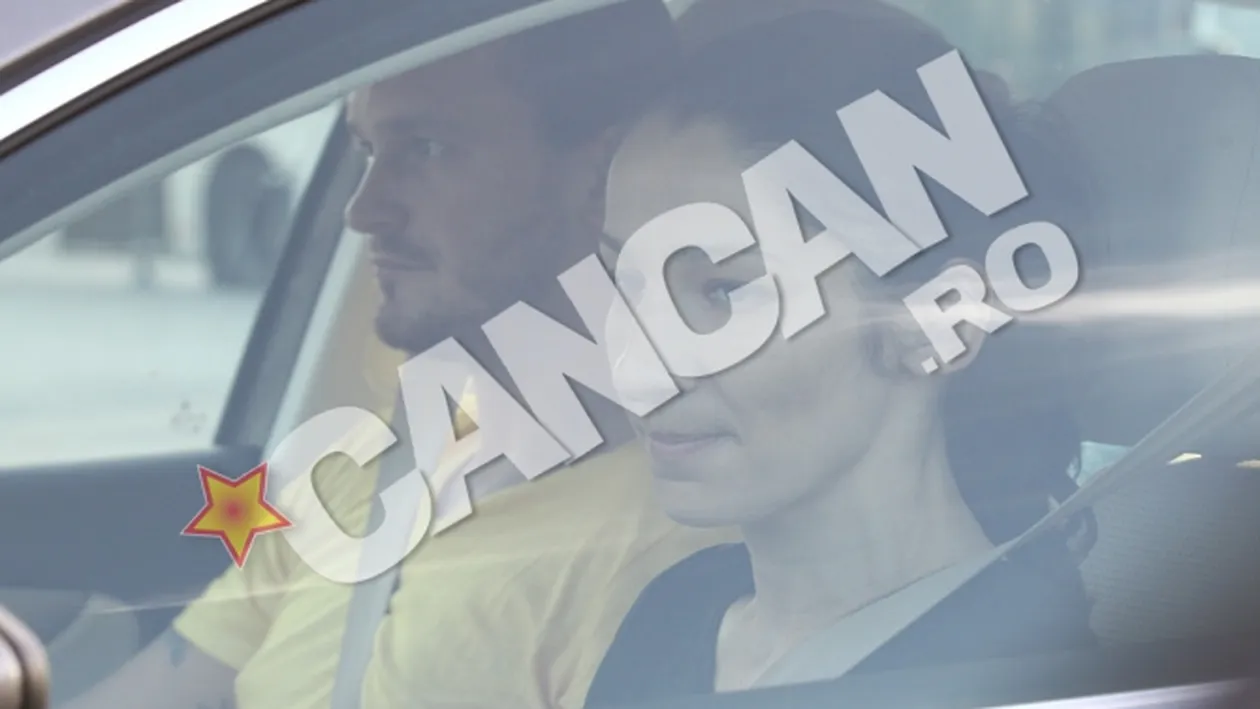 Are o relatie cu portarul echipei nationale de polo, dar a fost prinsa cand se pupa cu un handbalist. Cristina Varzaru, suspect de tandra cu Iulian Stamate