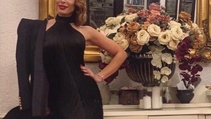 E mai zâmbitoare ca niciodată şi radiază de fericire! Prima imagine cu Iulia Vântur după ce a părăsit ţara