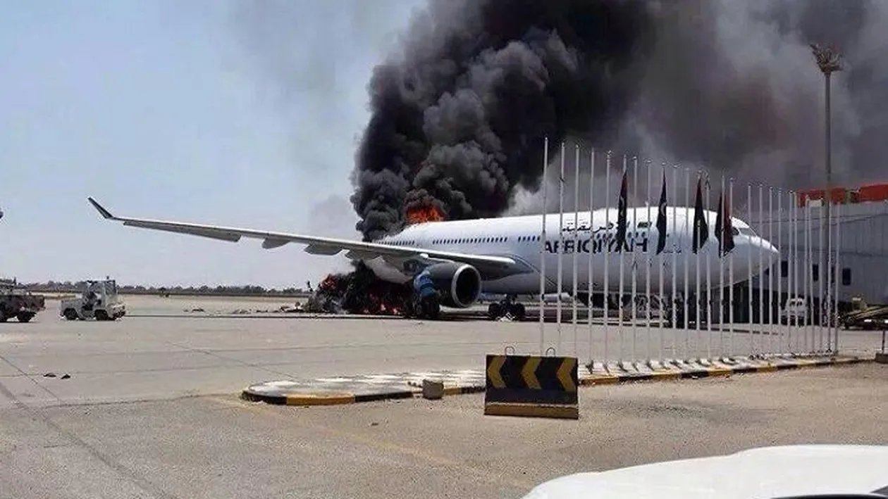 Teroare și haos la Tripoli: Aeroportul, atacat cu rachete când au ajuns delegaţiile ONU şi ale Franţei