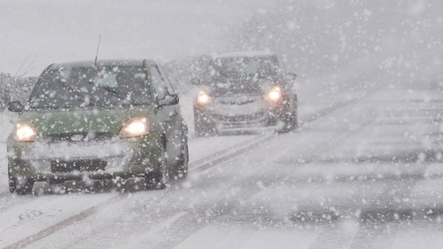 Avertizare meteo de ninsori, lapoviță și posibile depuneri de polei valabilă la nivelul întregii țări