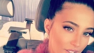 Antonia le dă clasă tuturor mămicilor care spun că e greu să creşti copii! Ce face artista după ce s-a externat