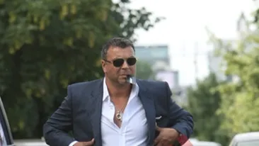 Ce a invatat Olaroiu de la Becali! Ador viata la tara! Imi place sa mulg vaca si sa cultiv legume