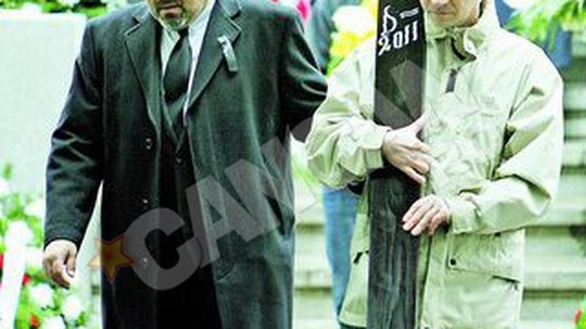 Prietenii muzicieni l-au condus pe ultimul drum pe "Tobi" Neagu: "Acolo, sus, Catalin plange!"
