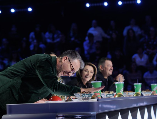 Cine este Gendai Kuwata, tânărul care a primit Golden Buzz la Românii au talent. Andi Moisescu l-a trimis direct în Semifinală!