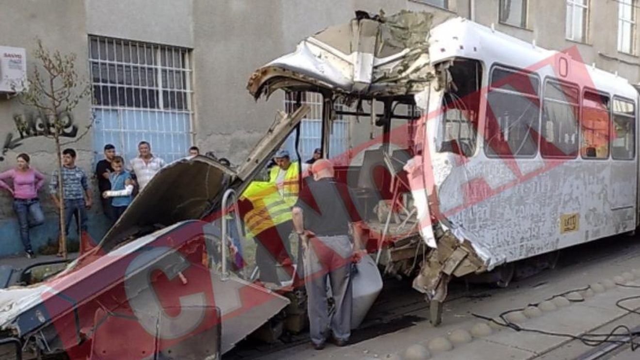 O tanara a ajuns la spital dupa ce un tramvai a deraiat in Timisoara!