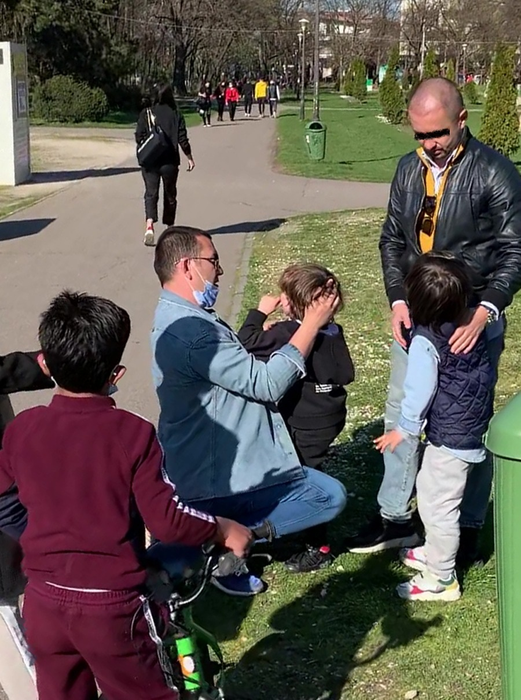 Micuțul Noah, "accidentat" în parc