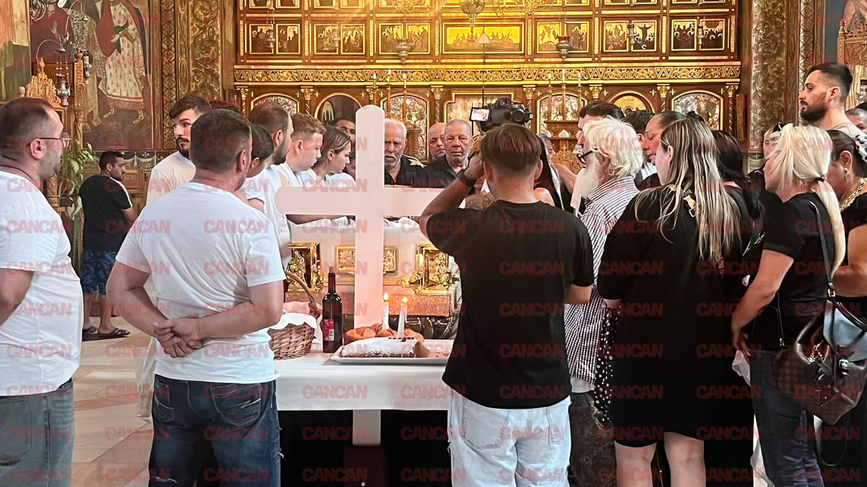 Tudor Spoitoru, condus pe ultimul drum de zeci de oameni. Gestul sfâșietor făcut de familie înaintea despărțirii definitive