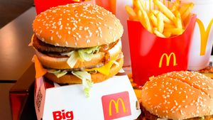 Câte calorii are un Big Mac de la McDonalds, de fapt. Este o adevărată "bombă calorică"