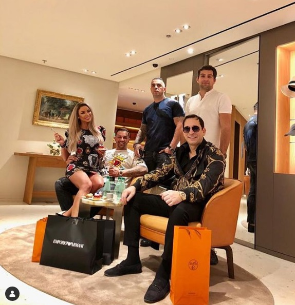 Criticată de mulți după evoluția de la “Asia Express”, Bianca Drăgușanu uimește din nou! Ce i-a făcut iubitului ei, operat zilele trecute