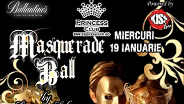 Daniela Crudu vine sa le vada pe Violeta Babliuc, Laurette si Alexandra Enachescu cum se plimba cu gondola pe podiumul din Princess!