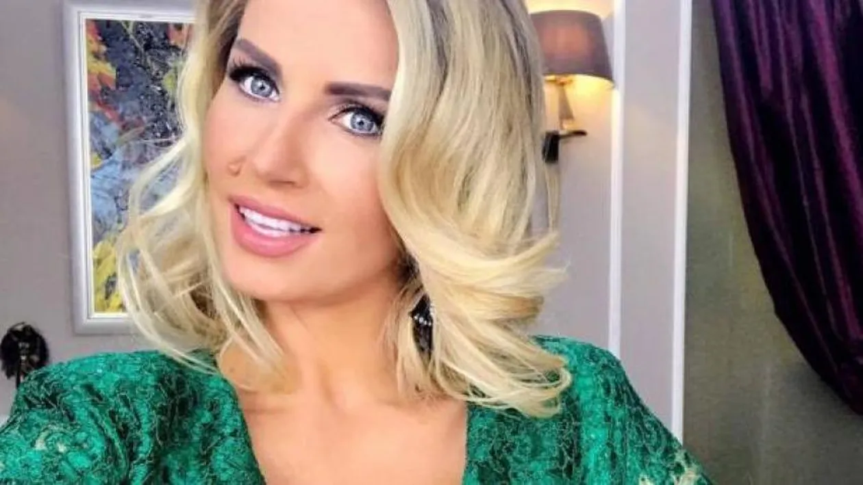 Fotografia care a isterizat fanii! Cum a apărut Andreea Bănică pe rețeaua de socializare
