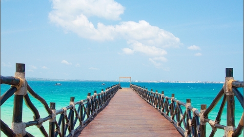Vedeta din România care și-a luat mega-ȚEAPĂ cu vacanța din Zanzibar. Ce a găsit la hotelul în care și-a rezervat cazarea