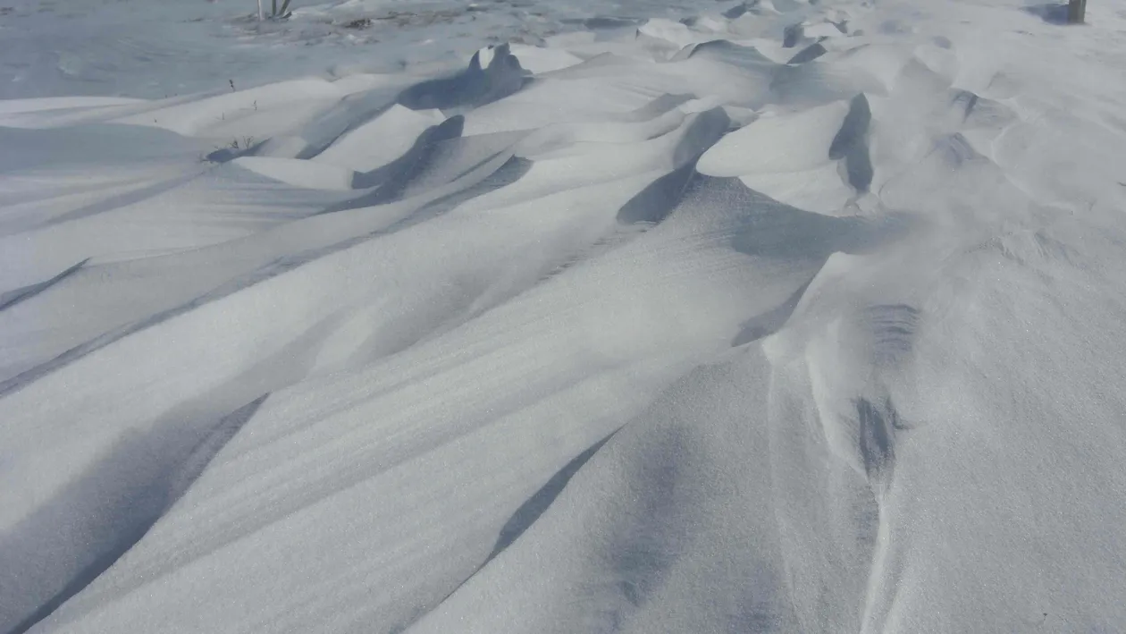 Ger cumplit la Întorsura Buzăului: Minus 28,7 grade Celsius, joi dimineaţă