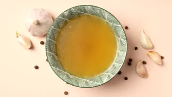 Când trebuie să pui gelatina și usturoiul în piftia pentru Revelion, de fapt. Doar așa iese ca la carte