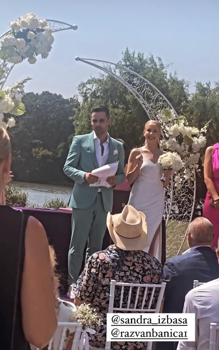 Sandra Izbașa și Răzvan Bănică s-au căsătorit! Ce ținute au purtat cei doi la marele eveniment