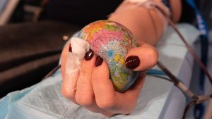 Câți bani primesc donatorii de sânge în 2025. Ce beneficii mai au