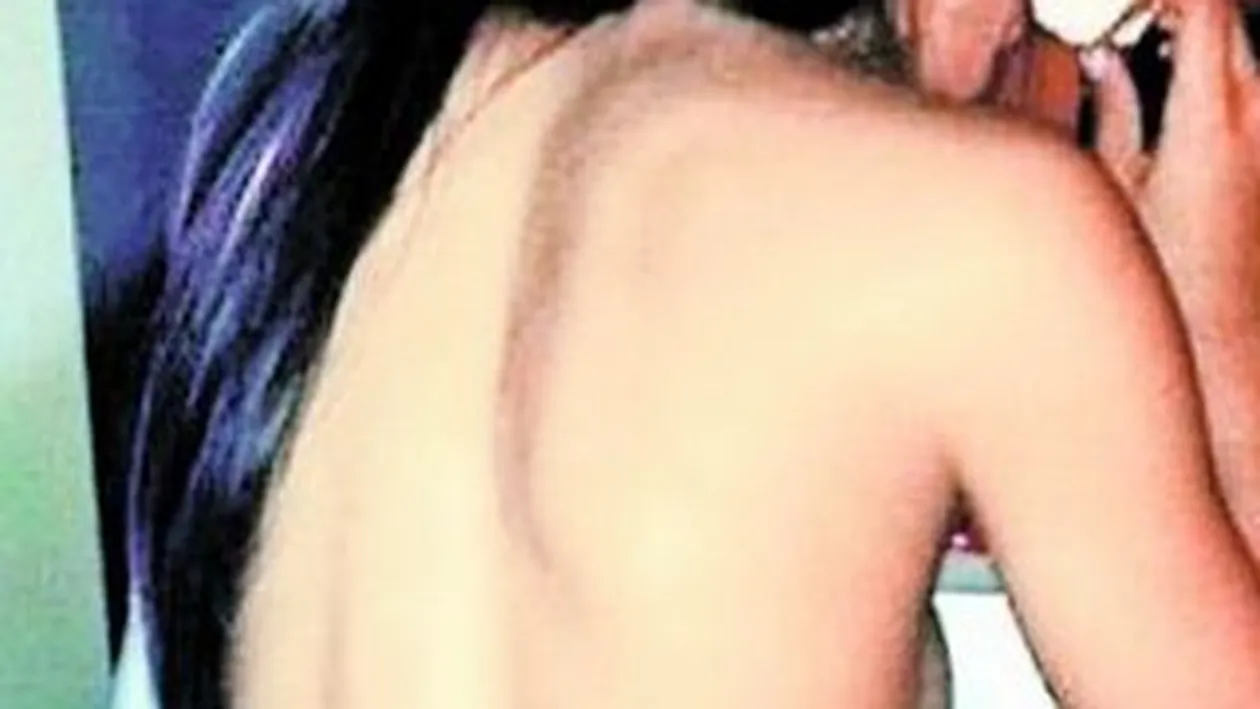 Kim Kardashian, data in vileag de Kanye West. Mananca complet dezbracata