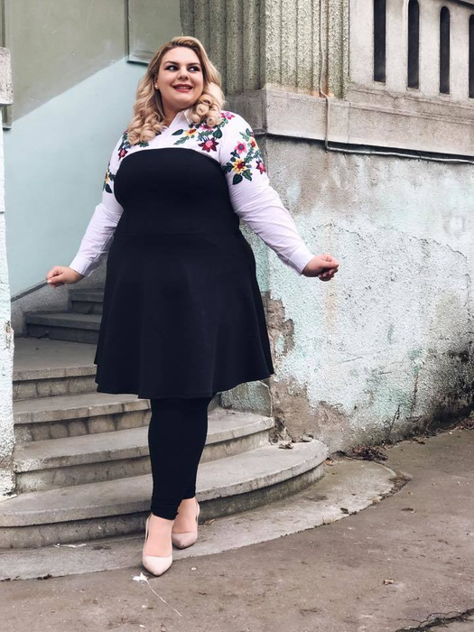 Are 120 de kilograme şi e model internaţional! Clujeanca DIANA SECARĂ:,,În copilărie eram foarte slabă‘’