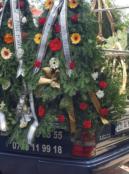 EXCLUSIV. Singurele imagini de la înmormântarea iubitului Oanei Radu! Mama lui Alin, strigăt de disperare: „Mumă, ce rău i-ai făcut!”