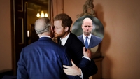 Războiul fraților regali a intrat într-o fază glacială! Harry vorbește cu Charles, dar cu William situația este complet diferită