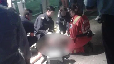 TRAGEDIE in Capitala! In urma cu catevaclipe, o tanara s-a aruncat in gol de la etajul sapte. Sora ei este in stare de soc