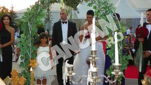 Sora s-a casatorit si si-a botezat baiatul in aceeasi zi! Fostul luptator K1 Ciprian Sora si-a unit destinul in fata lui Dumnezeu cu aleasa inimii sale, Ana Maria, alaturi de care are si un baietel.