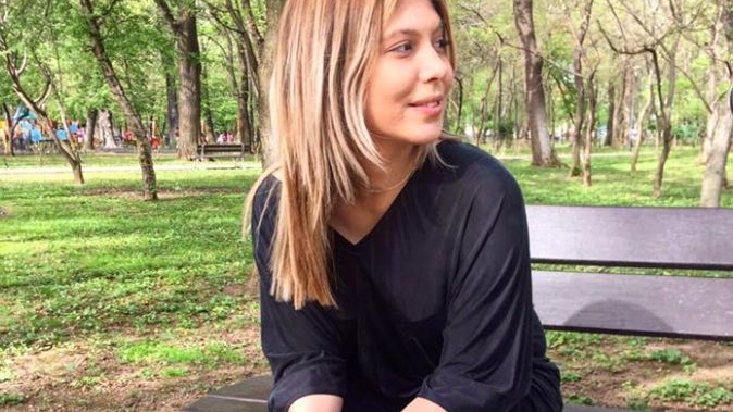 Cum arată SORE în costum de baie la trei luni după ce a născut! Artista şi-a etalat formele apetisante la mare 