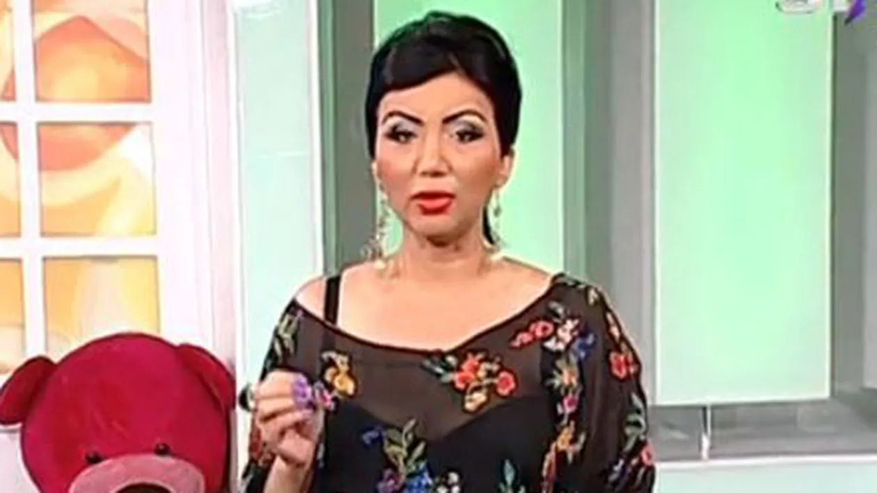 ADRIANA BAHMUŢEANU, scandal monstru cu NAOMI! A fost nevoită s-o dea afară din platou