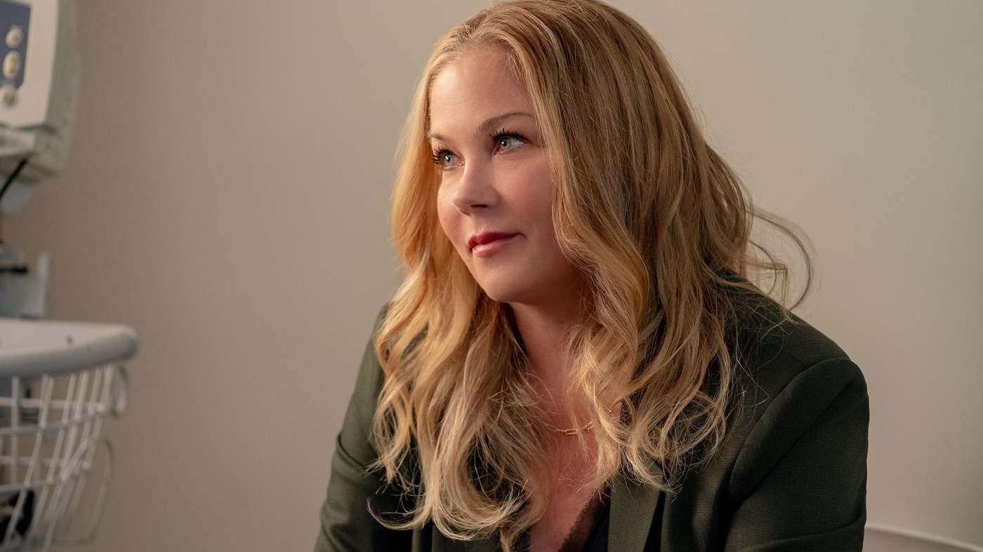 Christina Applegate a fost externată după aproape patru luni de spitalizare. Cum se simte actrița acum