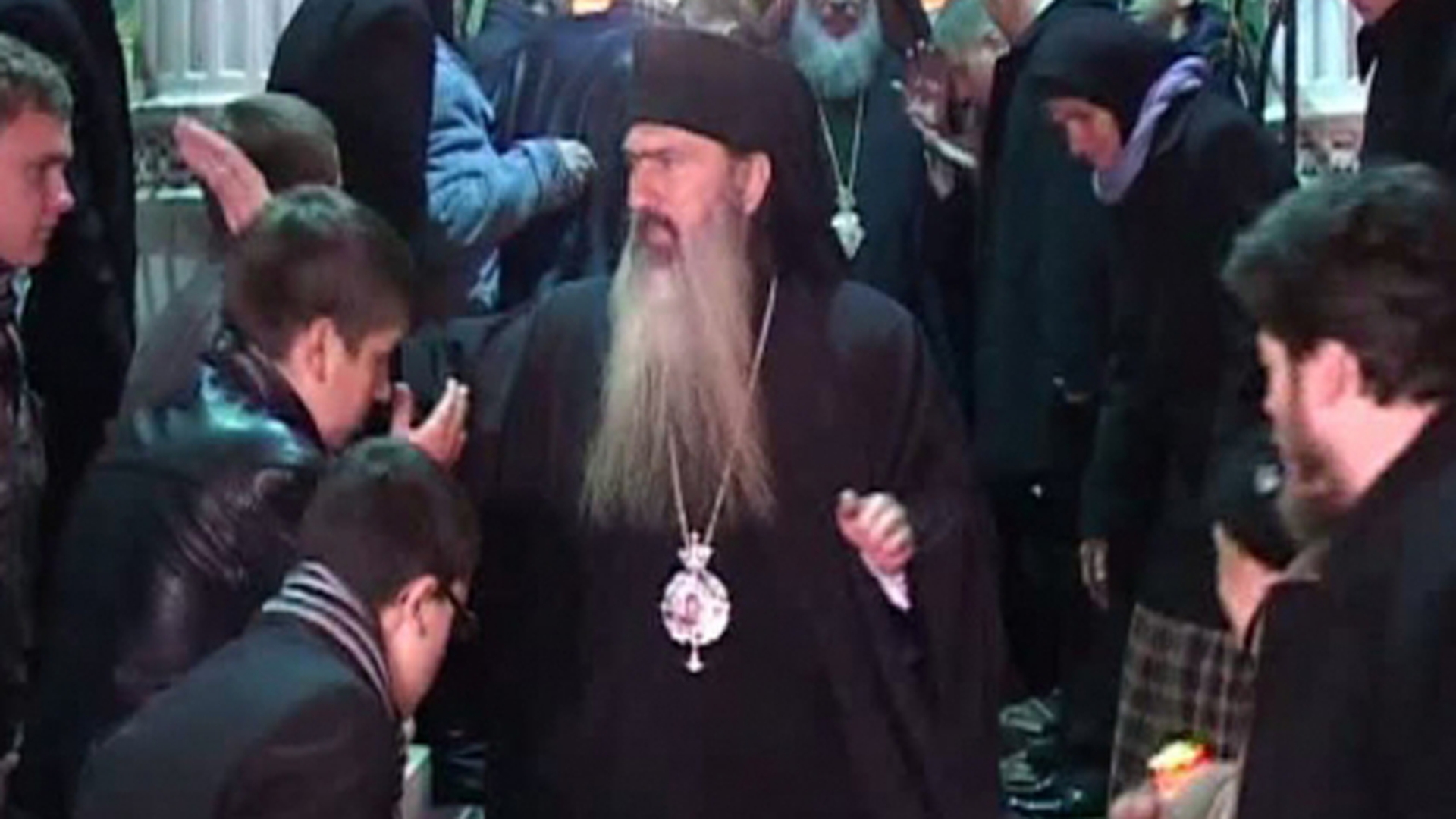 VIDEO Arhiepiscopul Tomisului, Teodosie, este acuzat de viol!