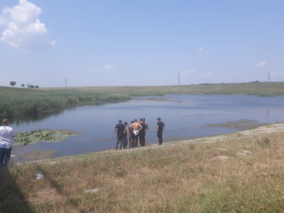 Scafandrii caută în aceste momente trupul unei victime de-a lui Gheorghe Dincă. Unde a aruncat corpul fetei e halucinant